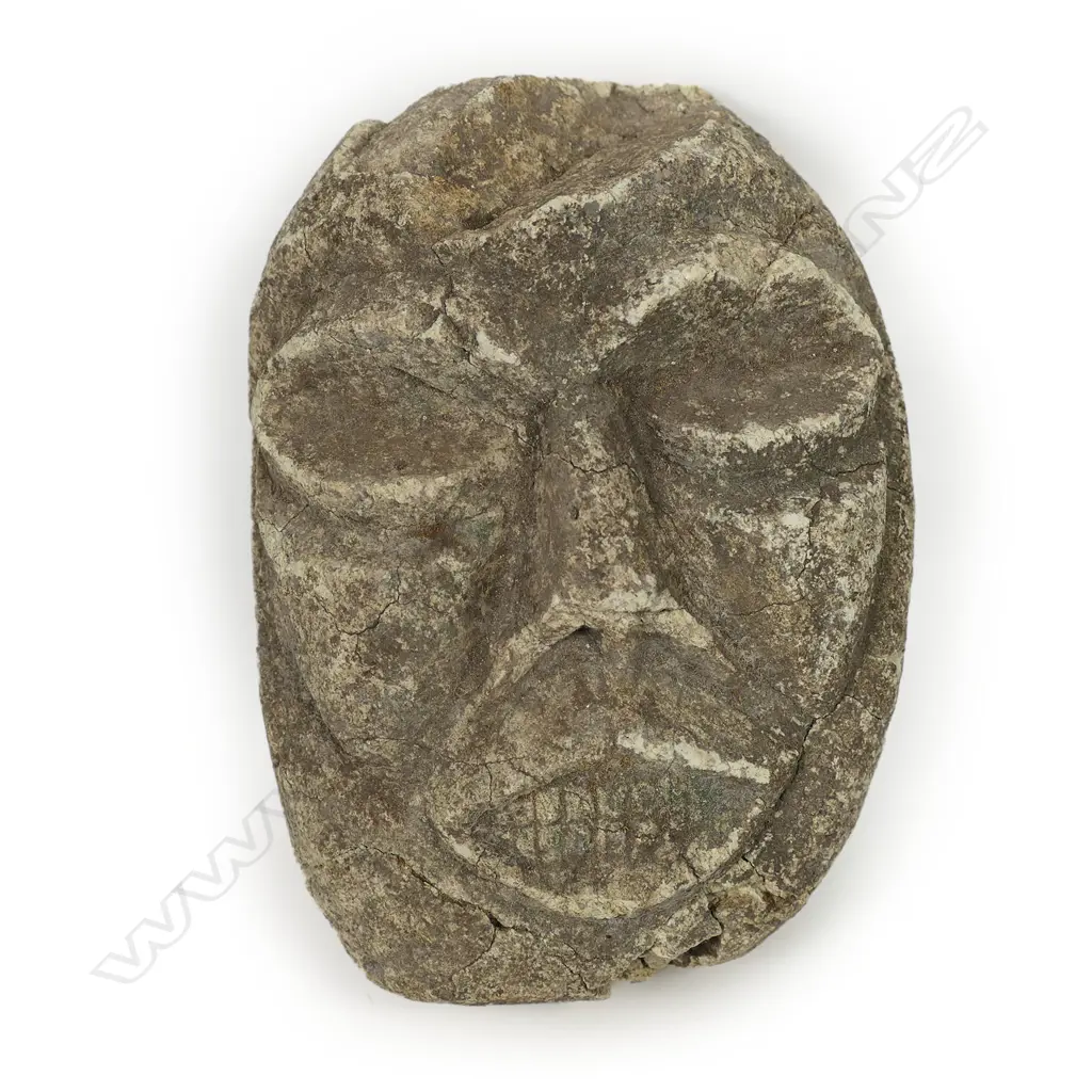 Vanuatu carved sandstone head, Image 1++